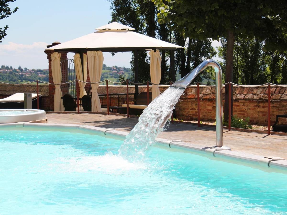 Montaldo Castle & Resort Montaldo Torinese Exterior foto