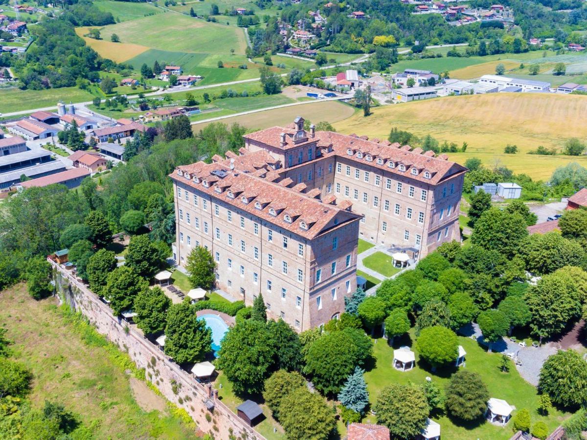 Montaldo Castle & Resort Montaldo Torinese Exterior foto